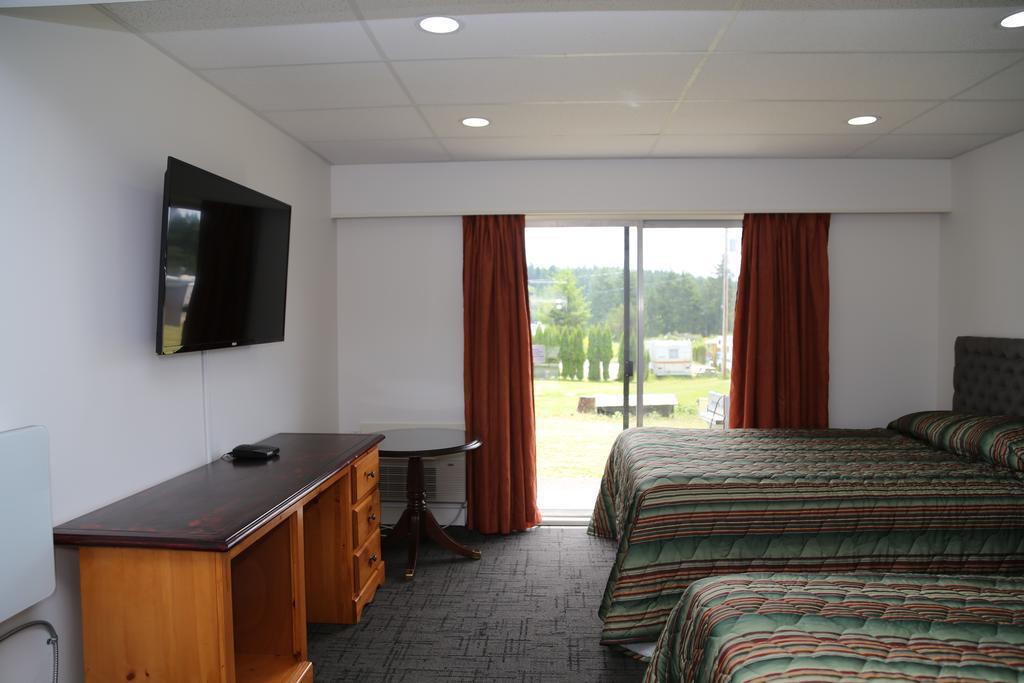 Timberlodge Rv & Campground Port Alberni Buitenkant foto
