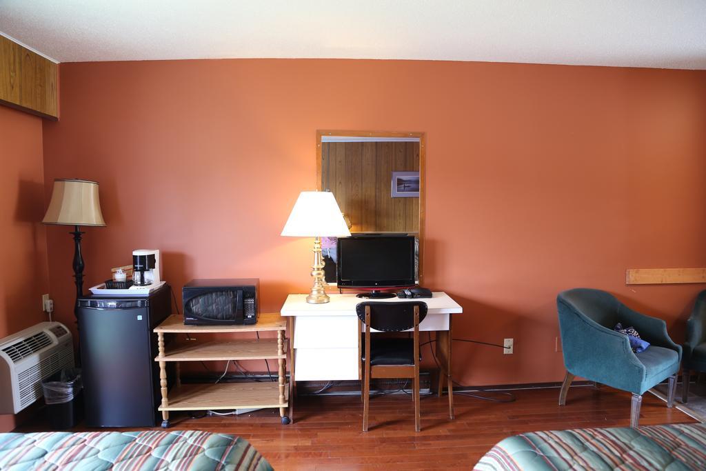 Timberlodge Rv & Campground Port Alberni Buitenkant foto